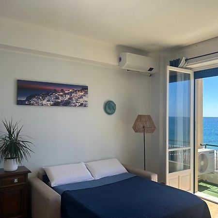 Vista Mare Savona Apartman Kültér fotó