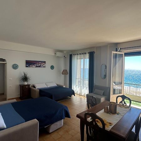 Vista Mare Savona Apartman Kültér fotó