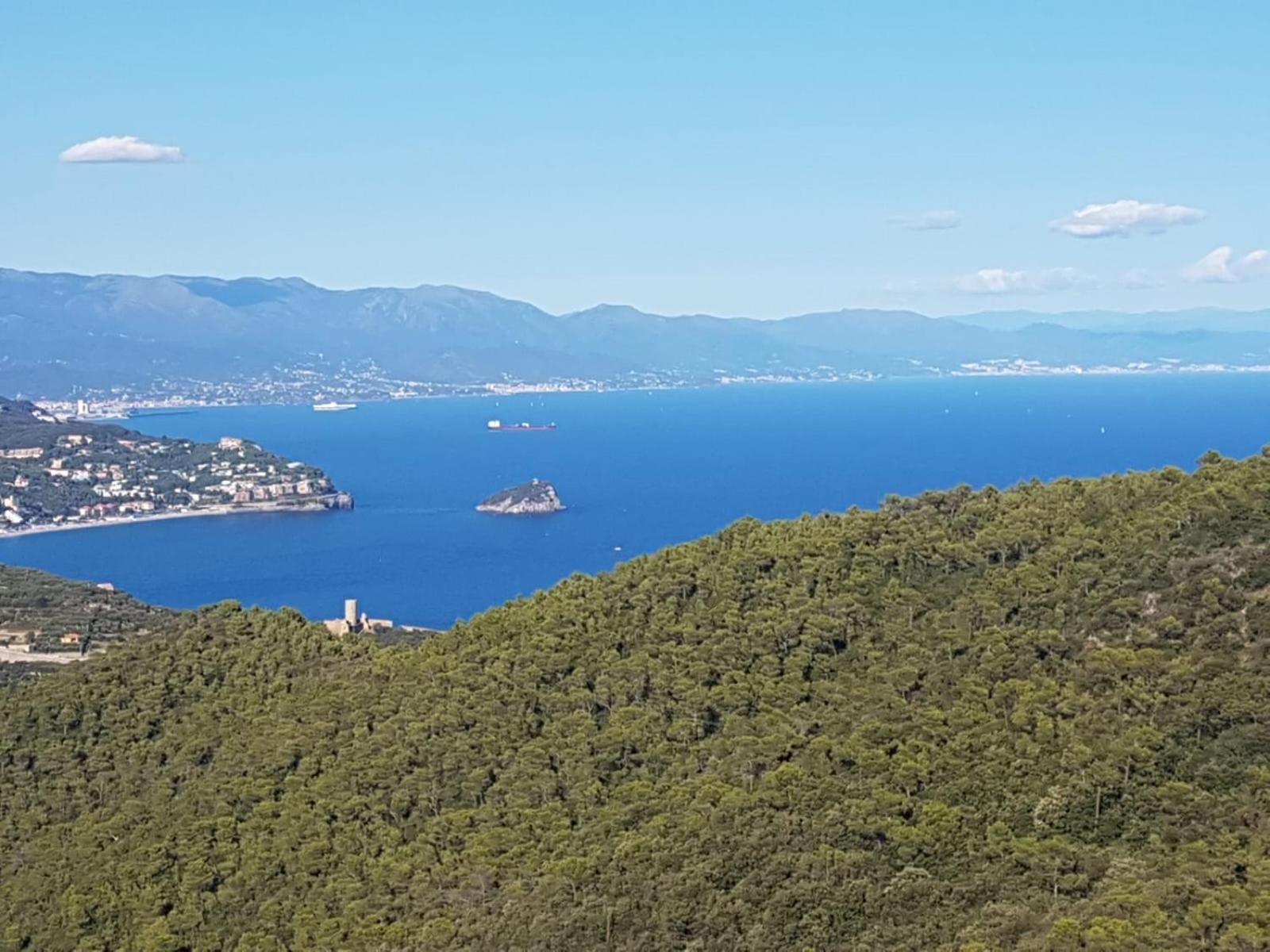 Vista Mare Savona Apartman Kültér fotó