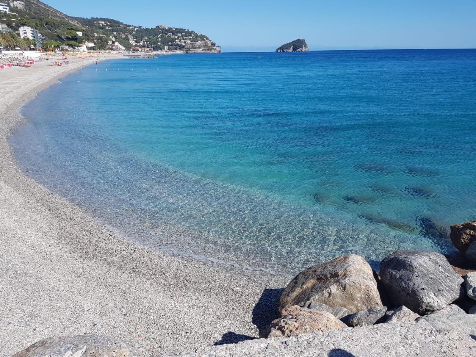 Vista Mare Savona Apartman Kültér fotó