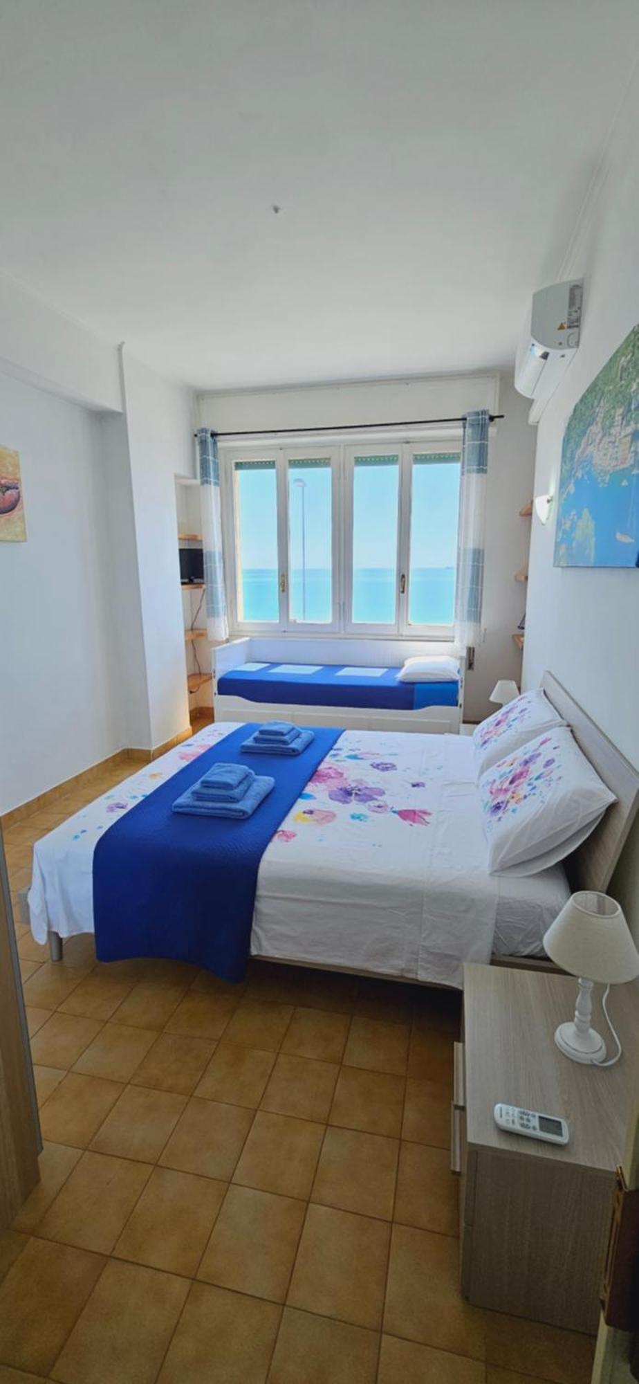 Vista Mare Savona Apartman Kültér fotó