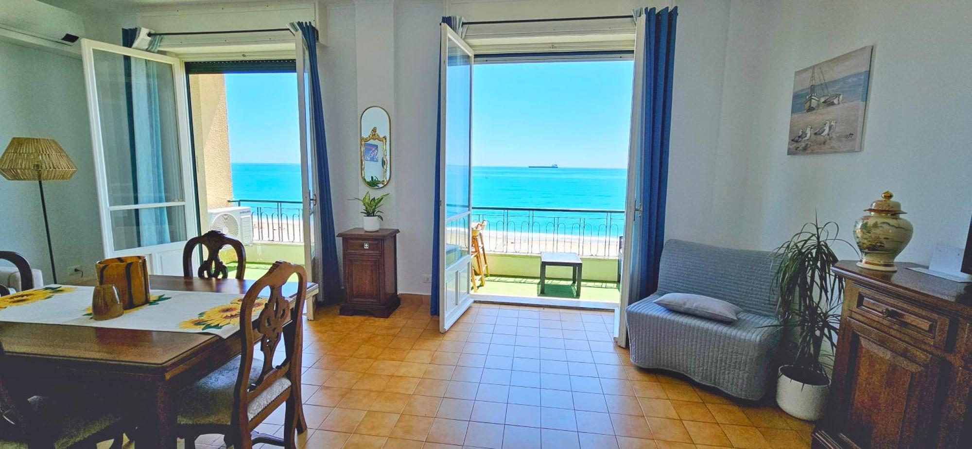 Vista Mare Savona Apartman Kültér fotó
